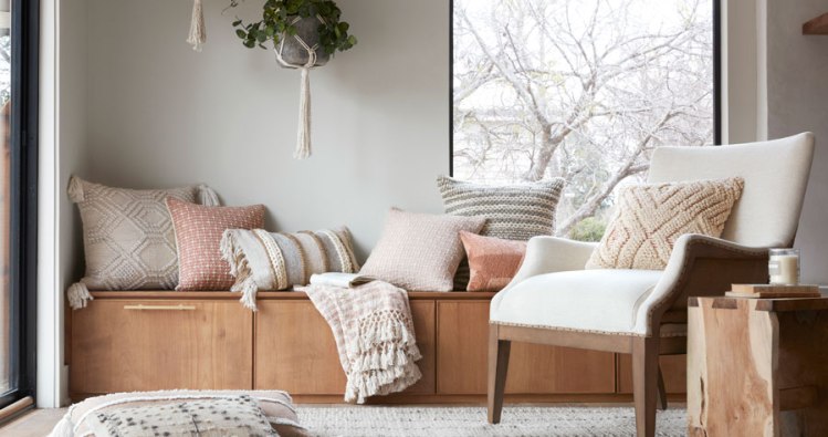 Looking- buy-best-furniture products-low-price